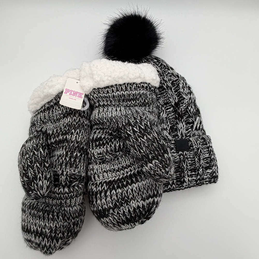 Victoria's Secret PINK Knit Beanie Pom Hat‎ & Mittens Sherpa Lined Bundle NWT